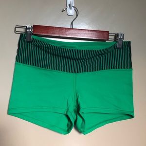 Lululemon Boogie shorts, size 6